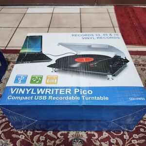 Pico USB Turntable - Black Recorder